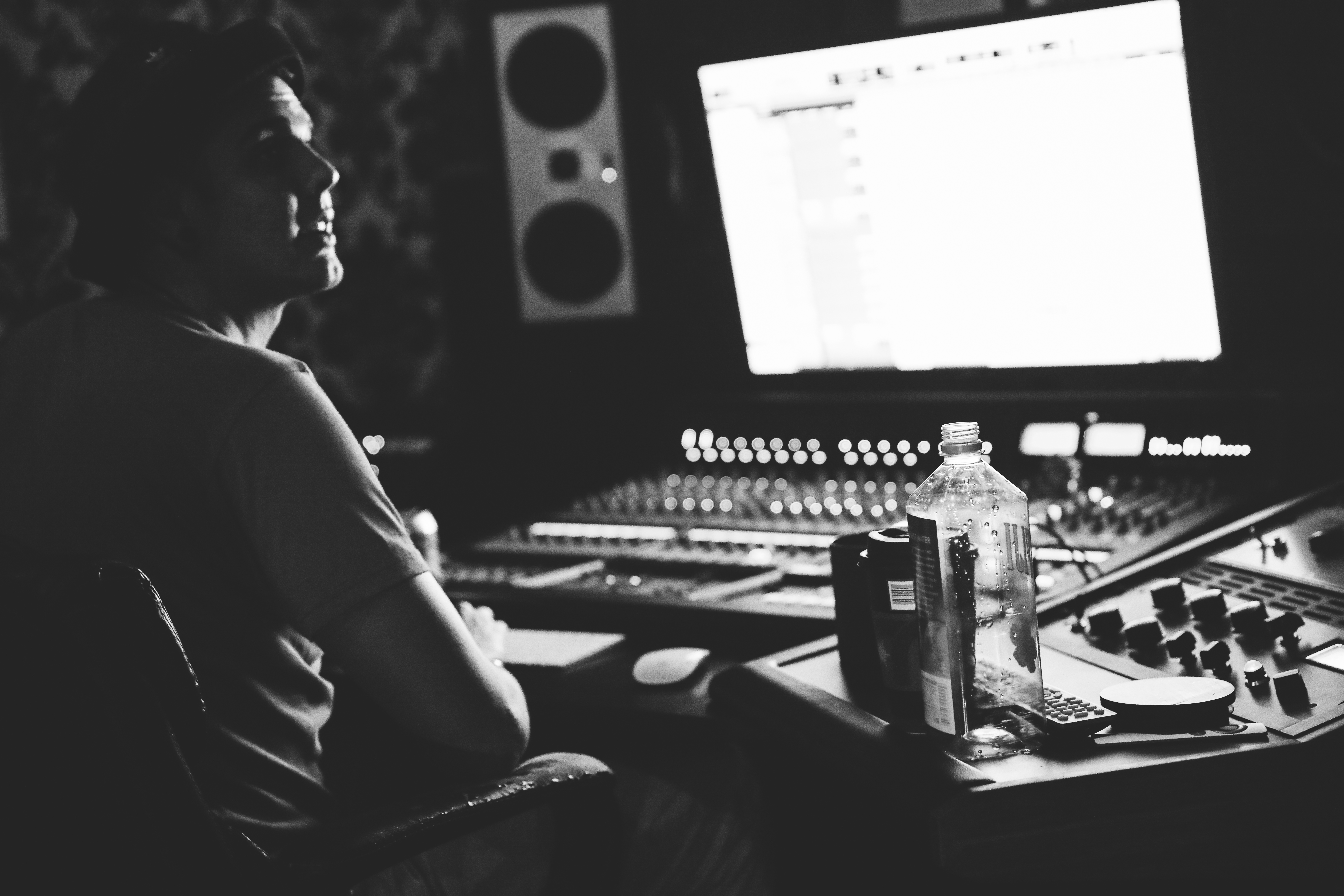 A record producer in Orlando, Fl that's mixing, mastering songs in protools, ableton, neve, neumann U87, solid-state-logic.